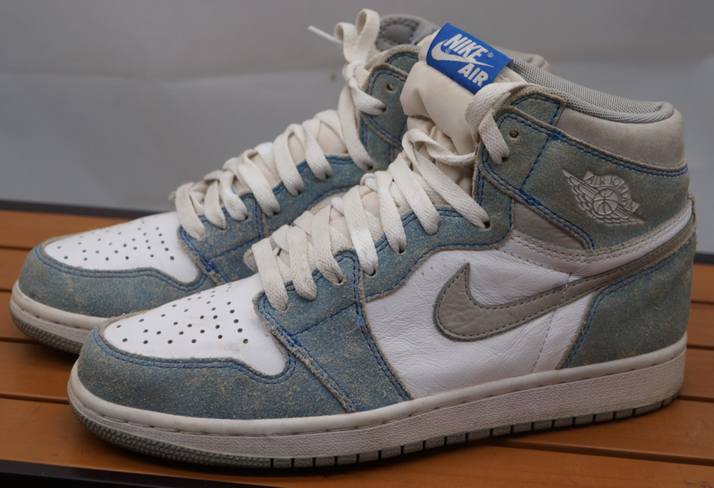 Nike Air Jordan 1 Retro High OG "Hyper Royal" 555088-402 – Size 7 / EU 40